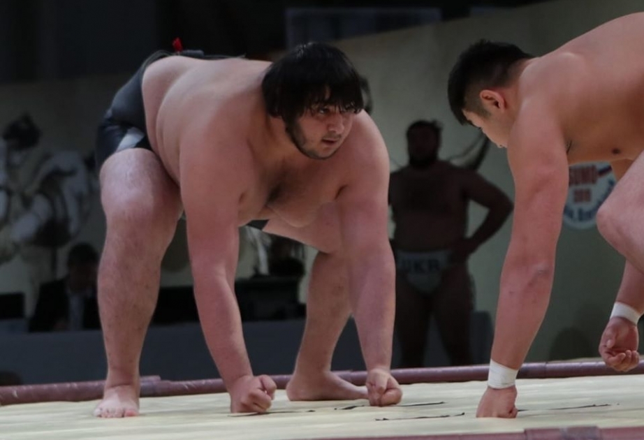 Azerbaijani sumo wrestler claims European gold