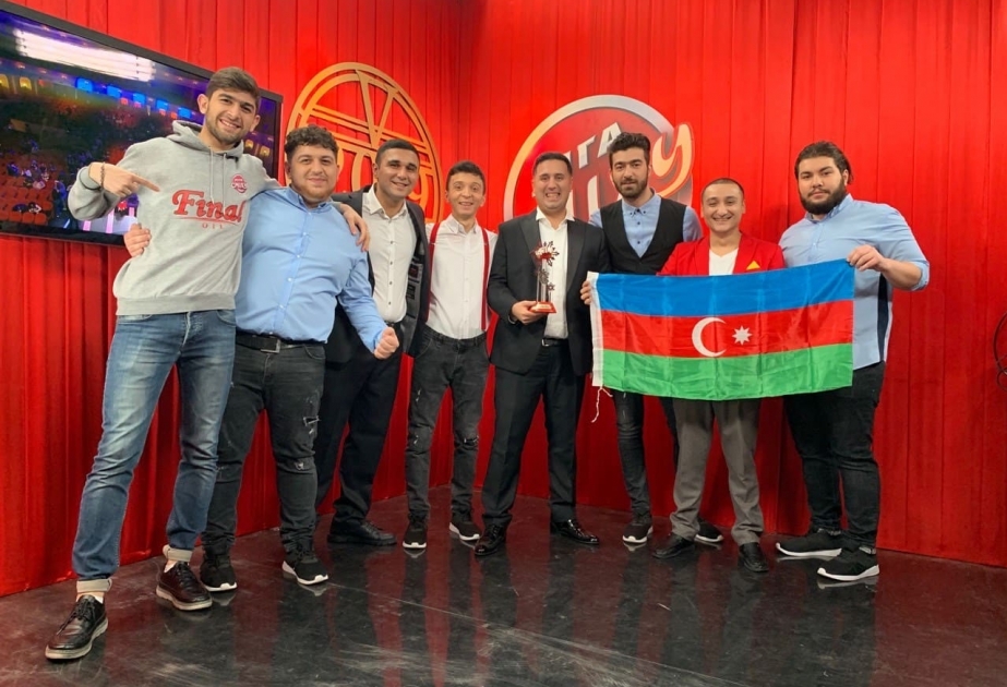 Азербайджанская команда завоевала кубок за лучший номер сезона Лиги смеха