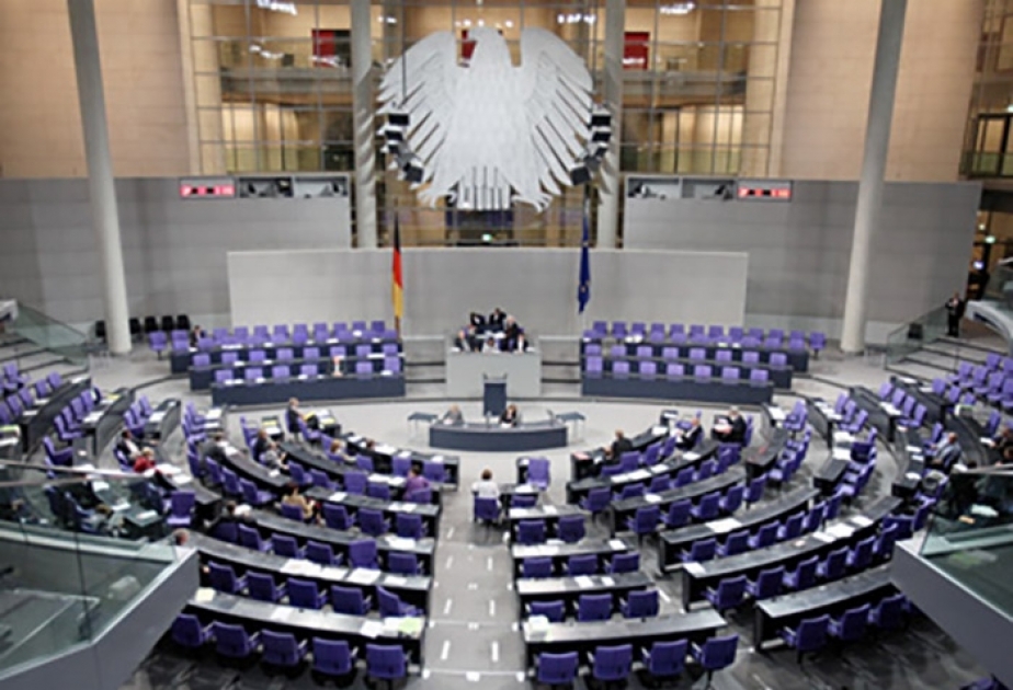 В Германии смещен с должности глава комитета Бундестага