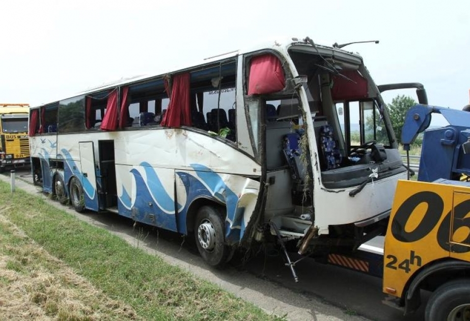 Slovakiyada yol-nəqliyyat qəzasında azı 13 nəfər ölüb