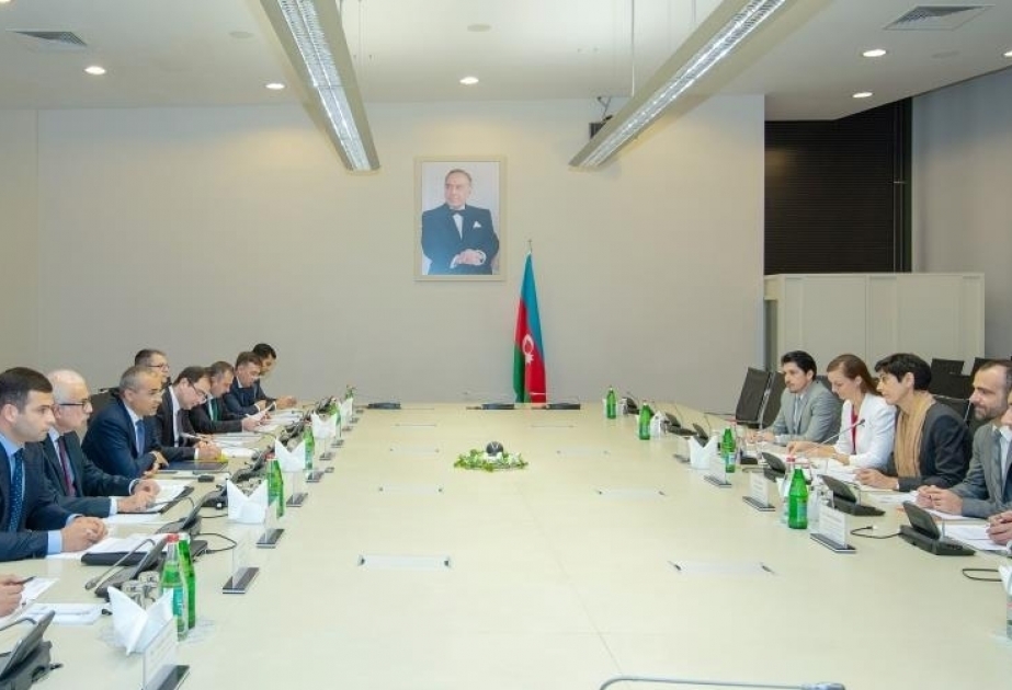 بحث آفاق تطوير التعاون بين أذربيجان ومكتب التعاون السويسري