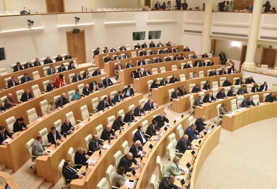 Gələn il Gürcüstanda parlament seçkiləri proporsional və majoritar sistemlərin tətbiqi ilə keçiriləcək