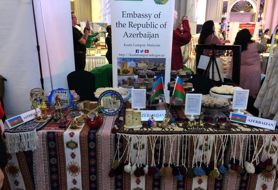 Embajada de Azerbaiyán participa en una campaña de caridad