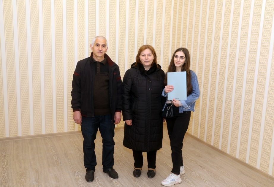 En Bakú se presentaron apartamentos a 50 familias de mártires