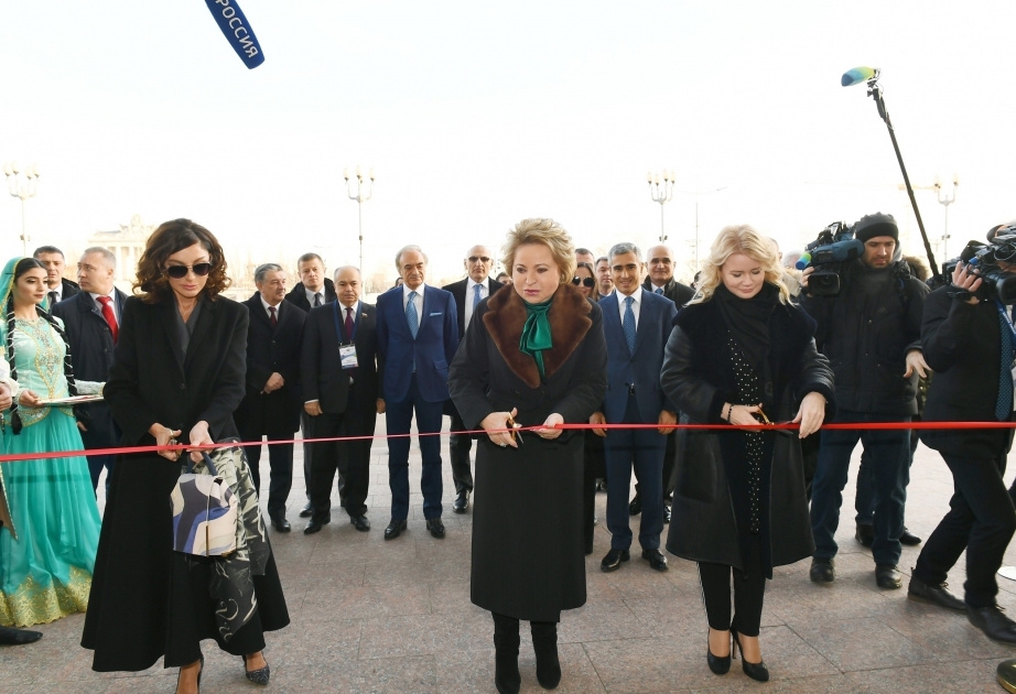 Se abre el pabellón de Azerbaiyán en la Exposición de Logros de la Economía Nacional  La primera vicepresidenta de Azerbaiyán, Mehriban Aliyeva, asistió a la ceremonia de apertura