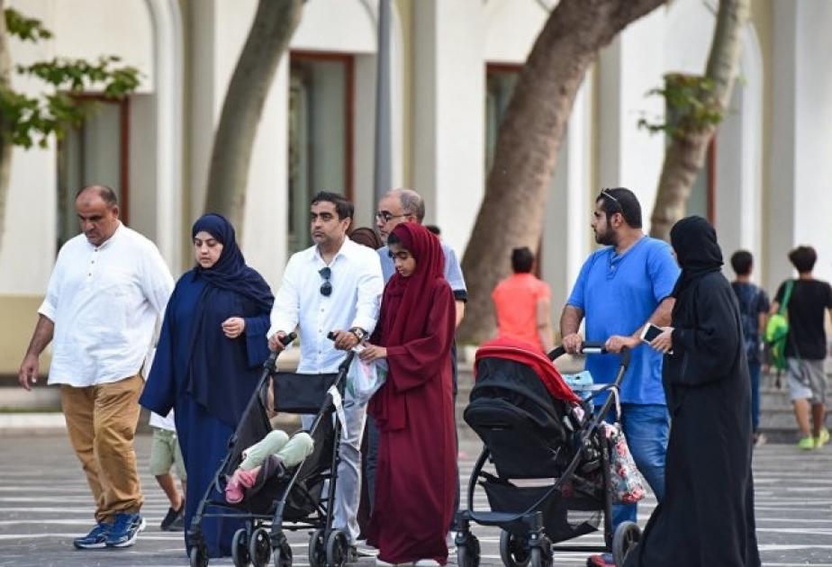 Cari ilin on ayında Azərbaycana 2 milyon yarımdan çox əcnəbi və vətəndaşlığı olmayan şəxs gəlib