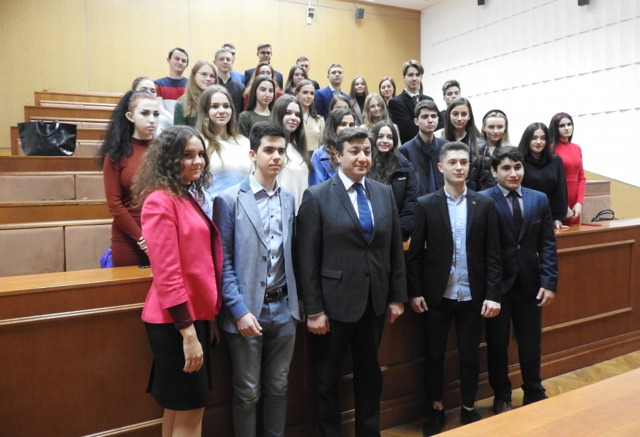 Kiyev Milli Universitetinin tələbələrinə Azərbaycanın xarici siyasəti barədə məlumat verilib VİDEO
