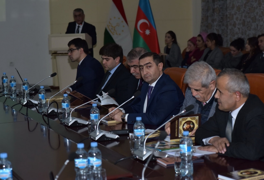 Düşənbədə İmadəddin Nəsiminin və Cəlil Məmmədquluzadənin tacik dilində çap edilən kitablarının təqdimatı olub