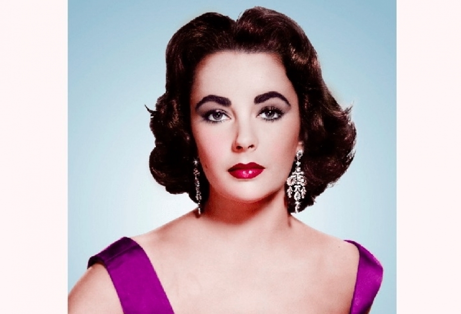 Elizabeth Taylor's estate puts 1,000 luxury items up for auction