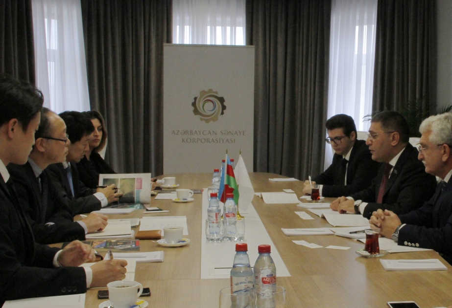 بحث علاقات تعاون بين مؤسسة الصناعة الأذربيجانية وشركة ميتسوبيشي
