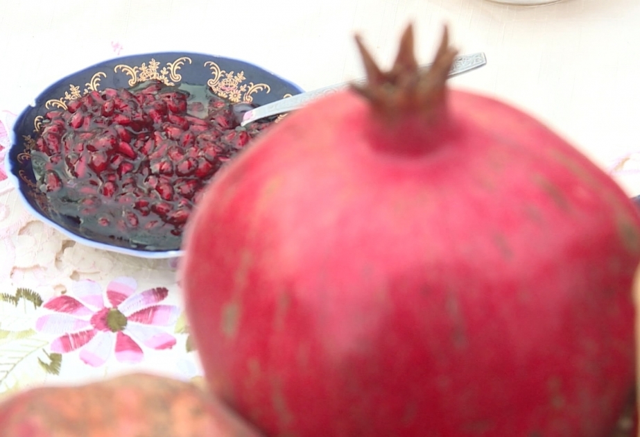 المربى من رمان كويتشاي غني بالنكهة واللون والرائحة
