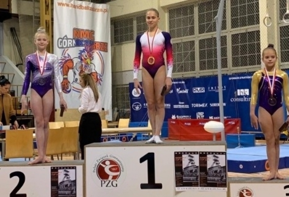 Gimnastas azerbaiyanas regresaron con medallas de Polonia