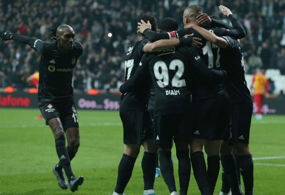 “Beşiktaş” komandası Türkiyə çempionatında üçüncü pilləyə yüksəlib