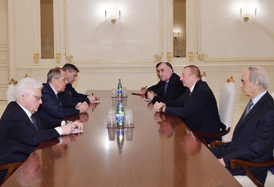 Staatspräsident Ilham Aliyev empfängt Russlands Außenminister VIDEO