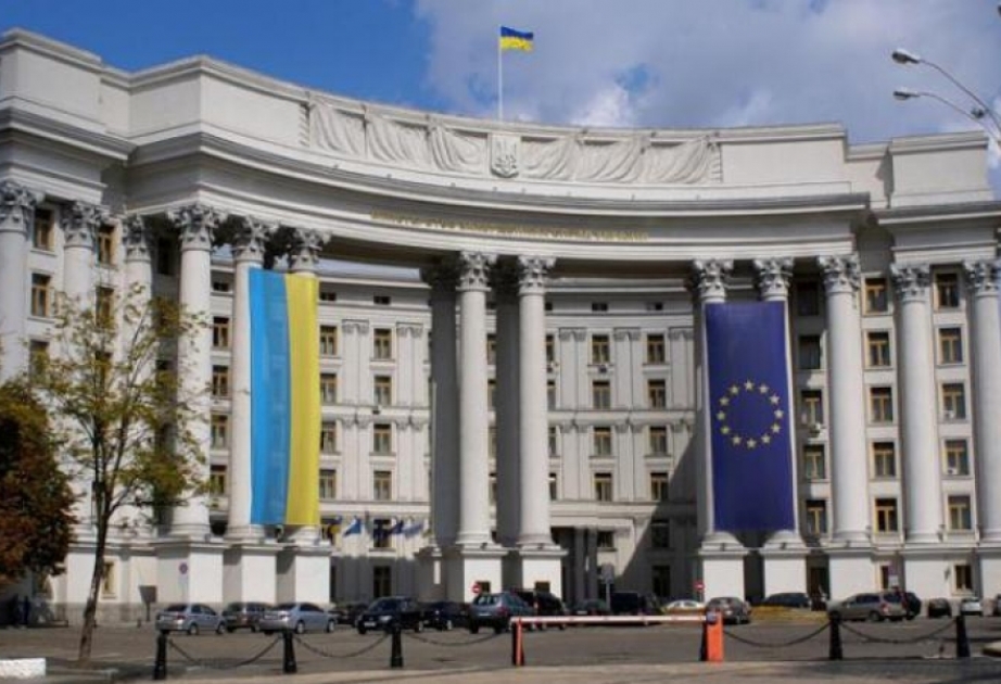 Ukrayna Macarıstana nota verib