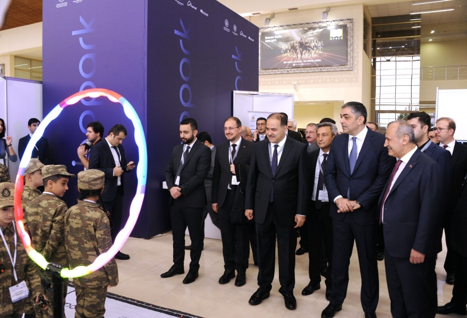Le Salon international « Bakutel 2019 » ouvre ses portes à Bakou