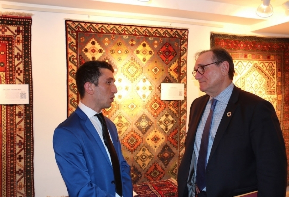 В США открылась выставка азербайджанских ковров ВИДЕО
