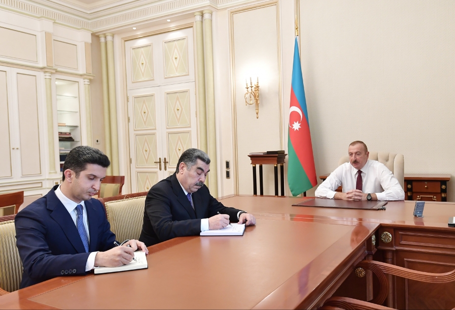 Prezident İlham Əliyev Rüstəm Xəlilovu Hacıqabul Rayon İcra Hakimiyyətinin başçısı, Vüqar Novruzovu Naftalan Şəhər İcra Hakimiyyətinin başçısı vəzifələrinə təyin olunması ilə əlaqədar qəbul edib YENİLƏNİB VİDEO