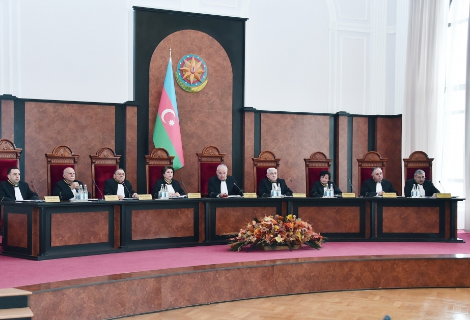 اجتماع المحكمة الدستورية العام يقر موافقة حل المجلس الوطني مع الدستور