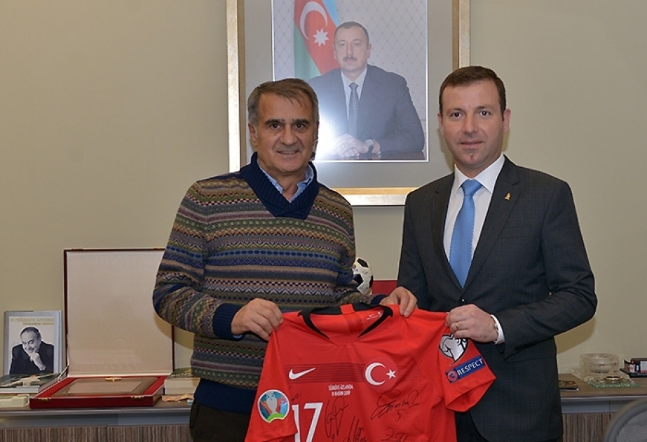 AFFA secretary general meets with head coach of Turkish national football team