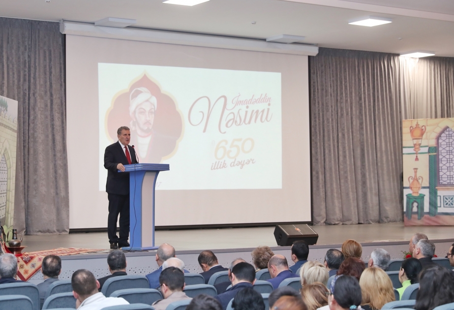 20 nömrəli məktəb-liseydə Nəsiminin 650 illik yubileyi qeyd edilib