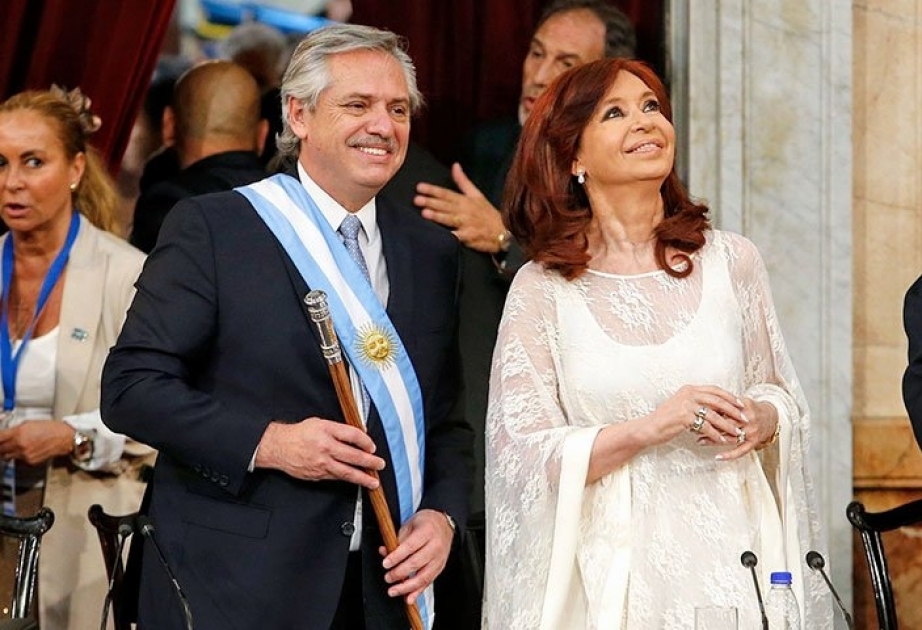 Fernández asume la Presidencia de Argentina con el foco en aliviar la crisis económica