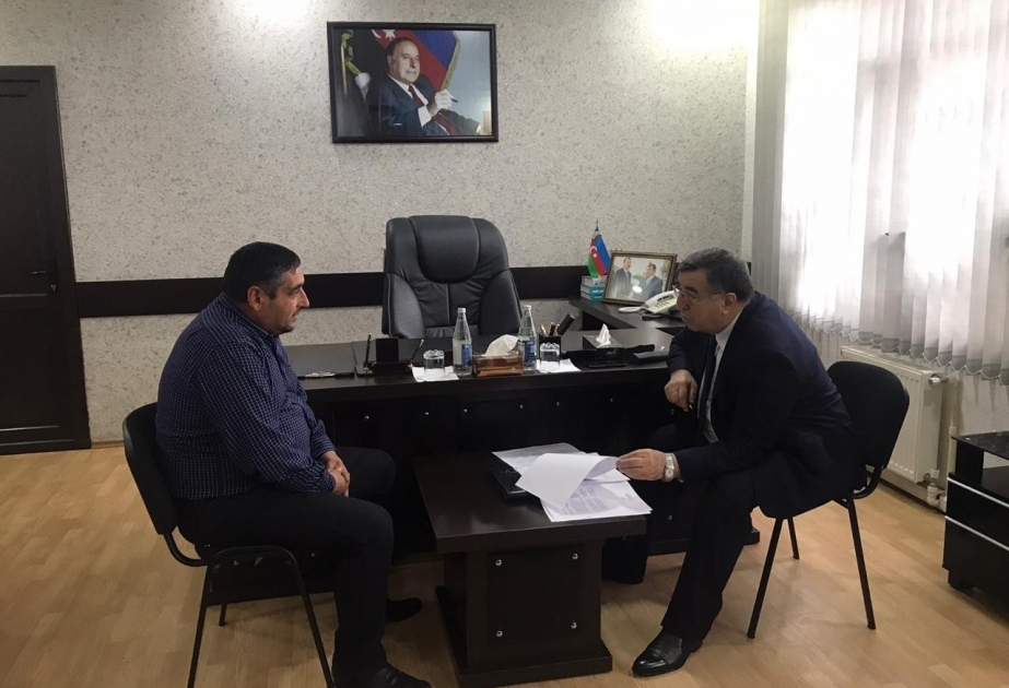 Председатель ОАО "Мелиорация и водное хозяйство Азербайджана" принял жителей Абшеронского и Гобустанского районов