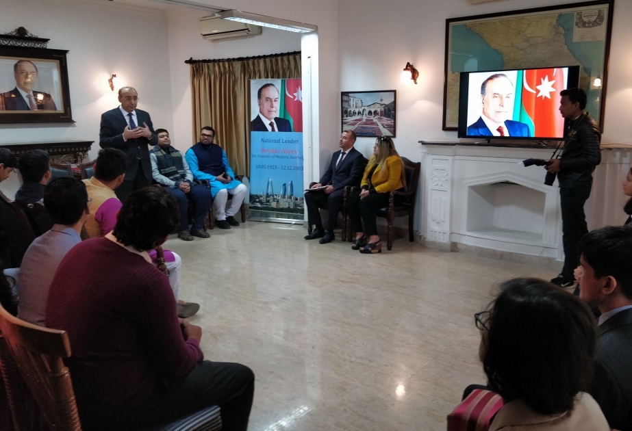 El líder nacional Heydar Aliyev conmemorado en la India