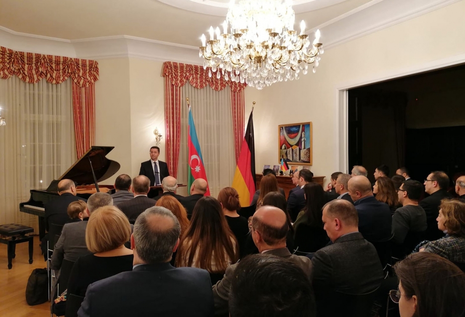 Ulu Öndər bütün fəaliyyətini Azərbaycanın yüksəlişinə və inkişafına həsr edib VİDEO
