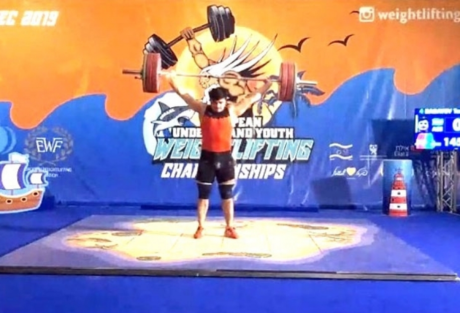 Azerbaijani weightlifter clinches European bronze