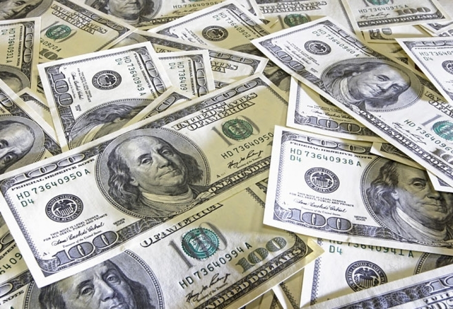 Средневзвешенный курс маната сформирован на уровне 1,7000 маната за 1 доллар США