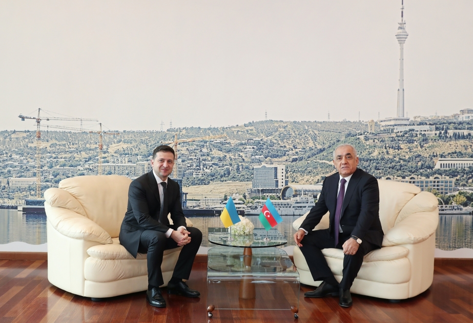 Le Premier ministre azerbaïdjanais et le président ukrainien se réunissent autour d’un déjeuner de travail