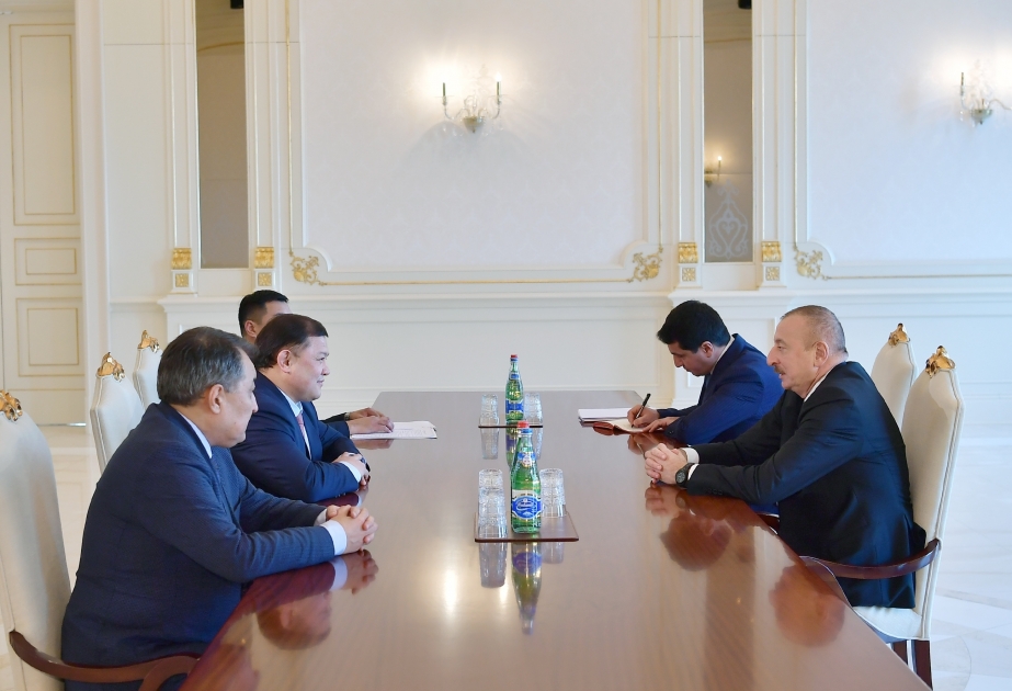 Präsident Ilham Aliyev empfängt kirgisischen Parlamentssprecher VIDEO