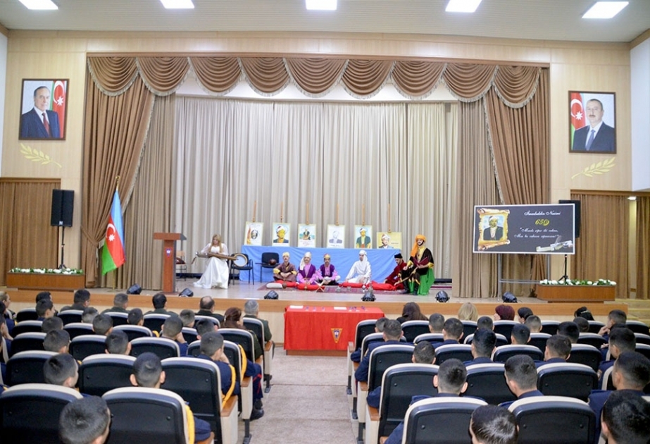 Hərbi Liseydə Nəsiminin 650 illik yubileyinə həsr olunan tədbir keçirilib