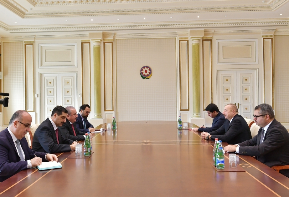 Ilham Aliyev recibió a una delegación encabezada por el presidente de la Gran Asamblea Nacional de Turquía