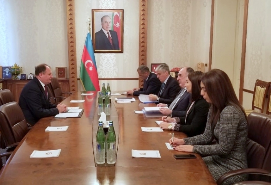 Canciller azerbaiyano recibió al embajador de Moldavia en Azerbaiyán