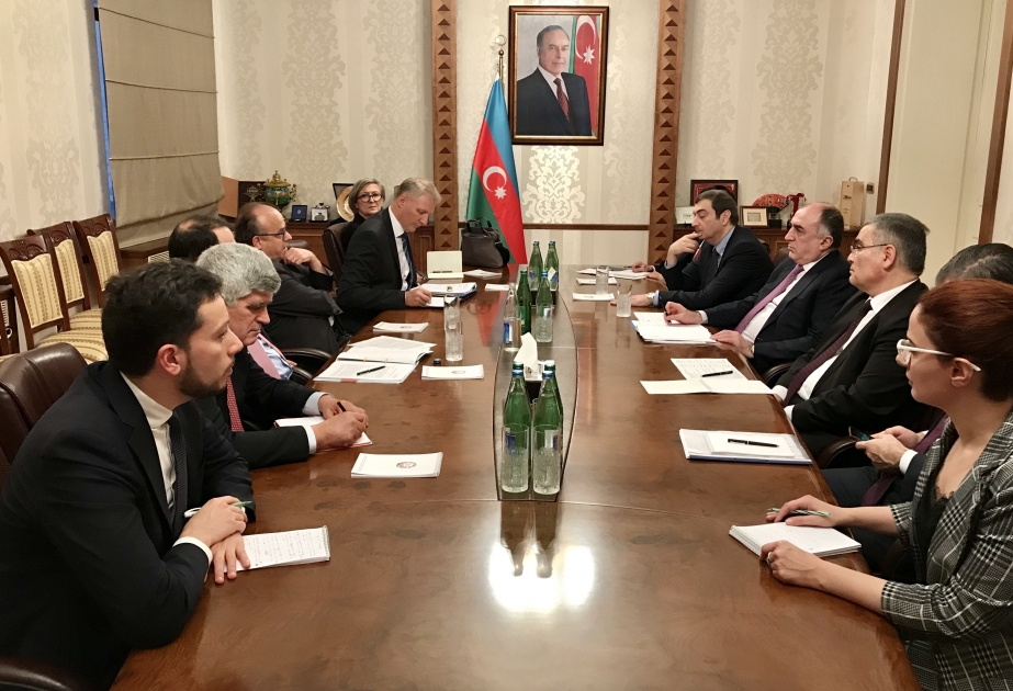 UE y Azerbaiyán discuten la situación actual de las negociaciones sobre el nuevo acuerdo