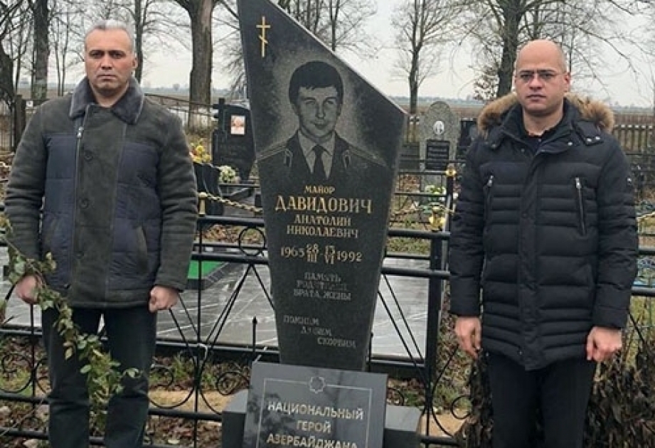Azerbaijan’s military attaché apparatus personnel in Belarus visit mother of national hero
