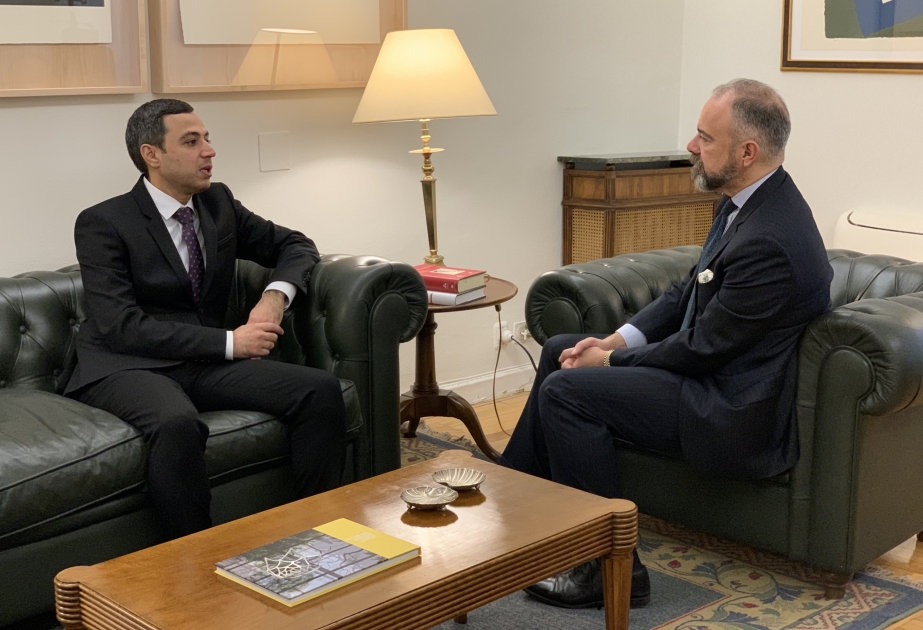 En España se realizó una acción de plantación de árboles para celebrar el centenario del servicio diplomático de Azerbaiyán