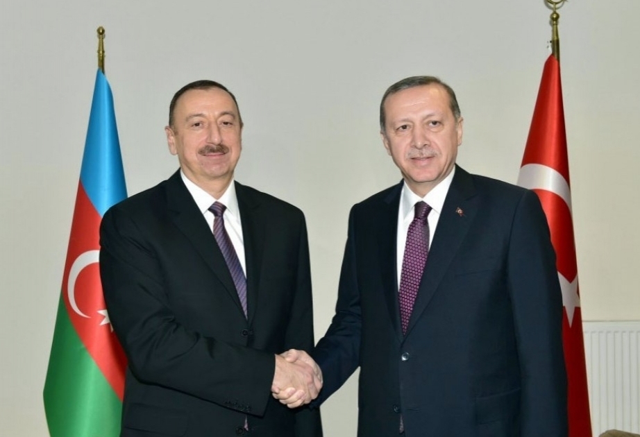 Präsident Recep Tayyip Erdogan telefoniert mit seinem aserbaidschanischen Kollegen