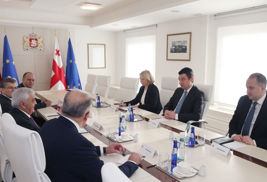 Presidente de SOCAR se reunió con el primer ministro de Georgia
