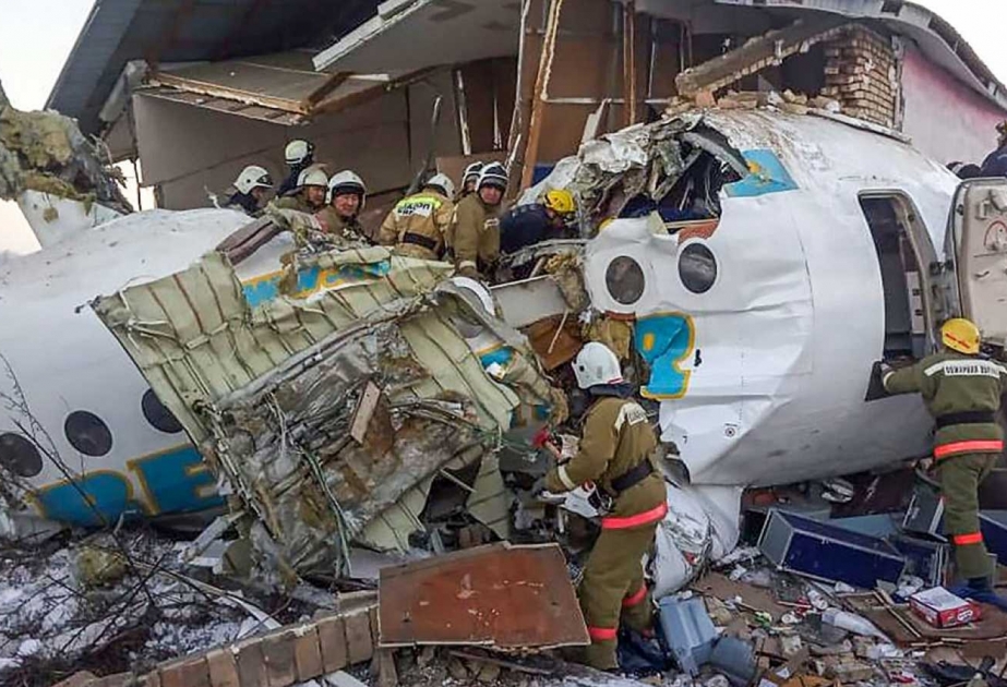 Al menos 14 muertos tras accidente de avión en Kazajstán