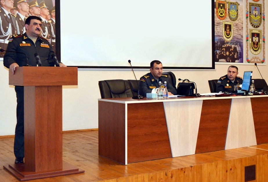Müdafiə Nazirliyinin Maddi-Texniki Təminat Baş İdarəsində ilin yekunlarına dair toplantı keçirilib