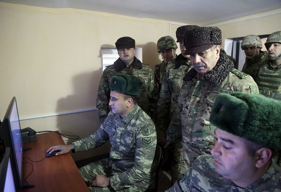 Azerbaijan’s Defense Minister celebrates Solidarity Day of World Azerbaijanis with military personnel serving on front line