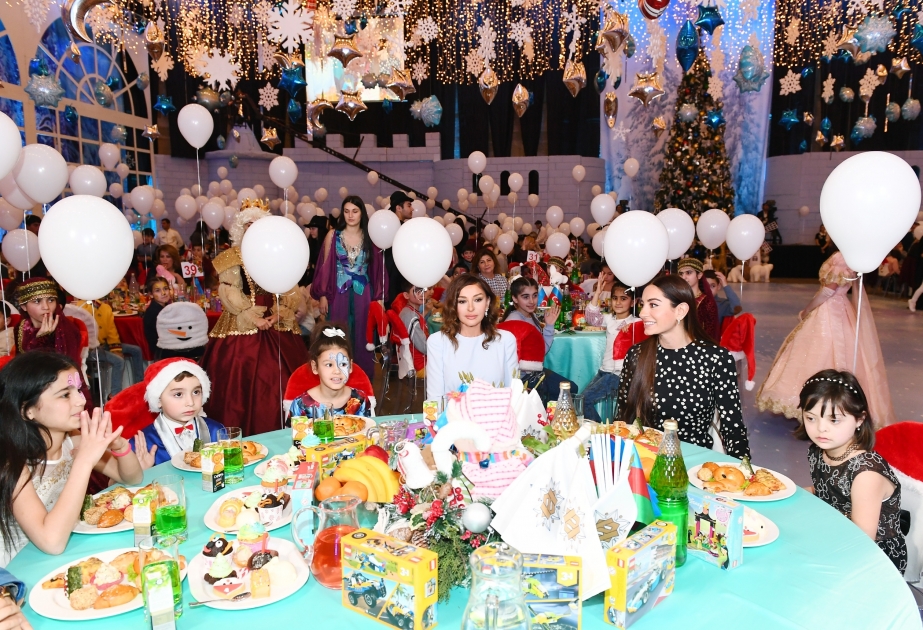 Fundación Heydar Aliyev organiza la tradicional fiesta de Año Nuevo para los niños