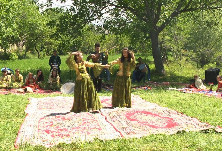 Xalq yaradıcılığı və mədəni marşrutların inkişafı istiqamətində mühüm işlər görülüb