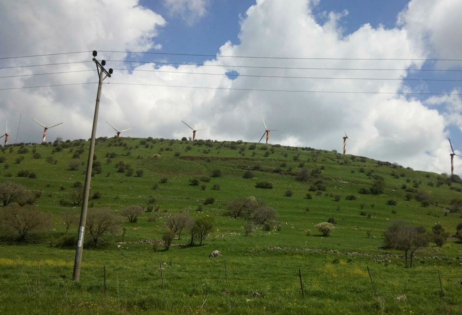 Seeking clean energy, Israel to build hundreds of wind turbines in North