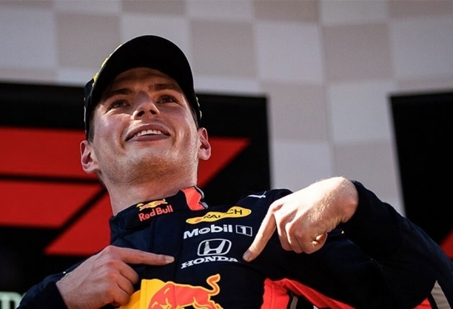 Piloto de fórmula 1 Verstappen amplía contrato con Red Bull