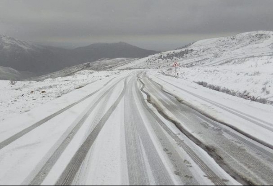 Sabah yağış, qar yağacaq, bəzi bölgələrdə yollar buz bağlayacaq