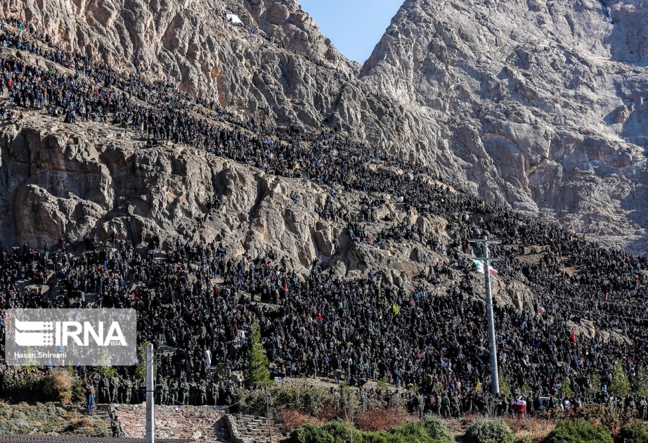ارتفاع عدد قتلى التدافع خلال تشييع الجنرال الإيراني الى 56 شخصا
